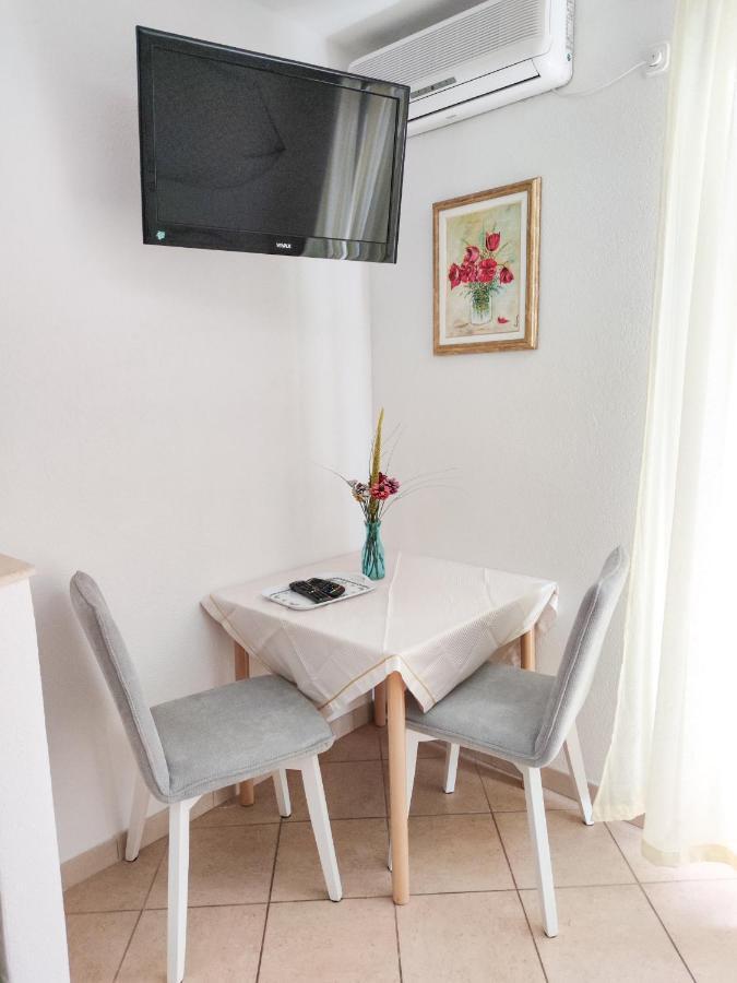 Apartments Kasalo Макарска Екстериор снимка