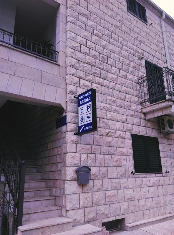 Apartments Kasalo Макарска Екстериор снимка